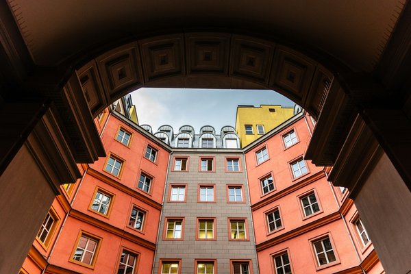 Explorer le quartier chaud du 13e à Paris : risques et attraits